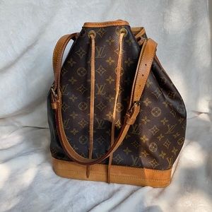 Louis Vuitton Bucket Bag